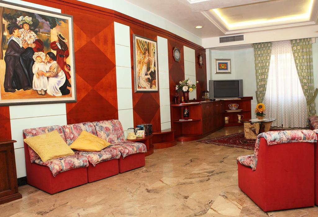 Hotel American ليدو دي يسولو المظهر الخارجي الصورة